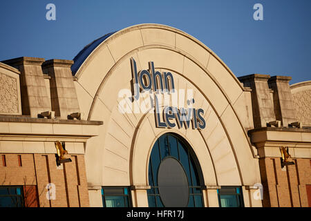 Le centre commercial Trafford Centre intu complexe John Lewis department store boutiques shopping shopper store détail les détaillants détaillant cité tra Banque D'Images