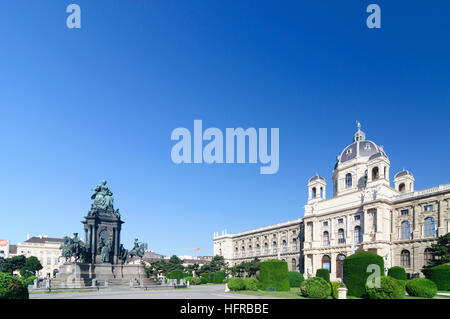 Wien, Vienne : Maria-Theresien-Platz d'un monument de Maria Theresia et musée d'Histoire Naturelle, Paris, France Banque D'Images