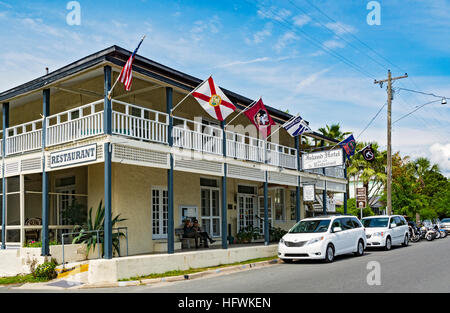 Floride, Cedar Key, centre-ville, 2e rue, Island House Hotel & Restaurant Banque D'Images