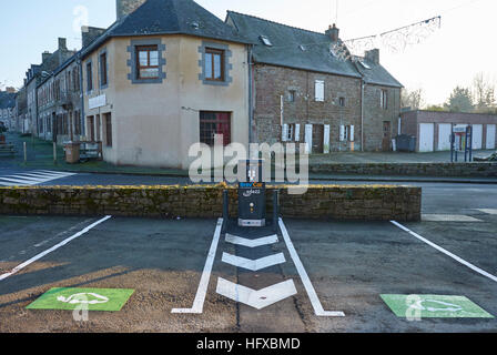 Brev'Location voiture électrique emplacement de chargement en Bretagne Banque D'Images