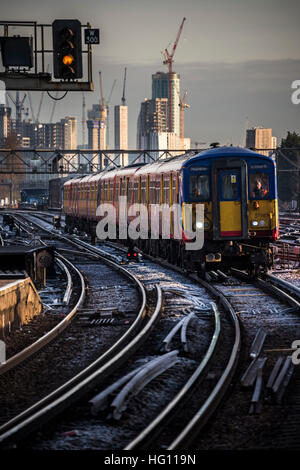 Clapham Junction, Londres, Royaume-Uni. 3 janvier, 2016. South West Trains semblent pas affectés par le gel sur la piste à Clapham Junction Stationl. Londres 03 Jan 2017 © Guy Bell/Alamy Live News Banque D'Images