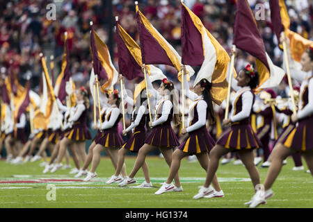 2 janvier 2017 - Californie, USA - USC Trojan band, Esprit de Troy, effectue avant le Rose Bowl Game entre Penn State Nittany Lions et Université de Californie du sud de Troie au Rose Bowl Stadium de Pasadena, Californie. L'USC a gagné 52-49. (Crédit Image : © Scott Taetsch via Zuma sur le fil) Banque D'Images