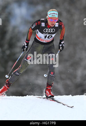 Oberstdorf, Allemagne. Jan 04, 2017. Nicole Fessel skis de l'Allemagne pendant la poursuite au cours de la SIF Tour de Ski à Oberstdorf, Allemagne, 04 janvier 2017. Le Tour de ski se déroule le 03 et 04 janvier 2017 à Oberstdorf. Photo : Karl-Josef Opim/dpa/Alamy Live News