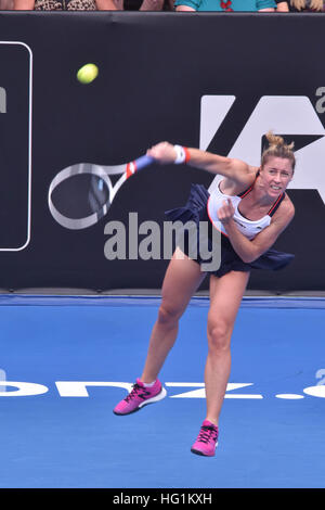 Auckland, Nouvelle-Zélande. 06Th Jan, 2017. rance's Pauline Pamentiem est en action au cours de son premier tour des célibataires match contre Serena Williams à l'ATA ASB Classic tournoi de tennis à Auckland, Nouvelle-Zélande © Shirley Kwok/Pacific Press/Alamy Live News Banque D'Images