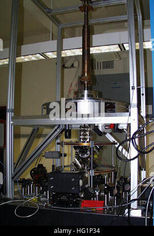 L'horloge atomique de fontaine de césium USNO fonctionne sans bouclier protecteur, fournissant un chronométrage très précis pour la navigation, la recherche scientifique et les applications de défense. Banque D'Images
