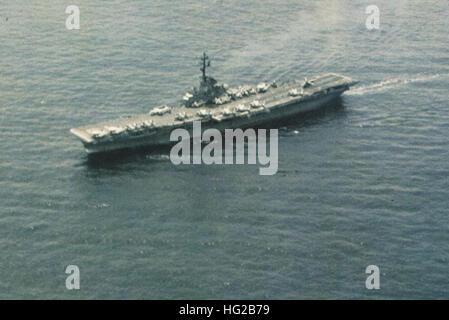USS Hornet (CV-12) en cours au large de la Corée en avril 1969 Banque D'Images