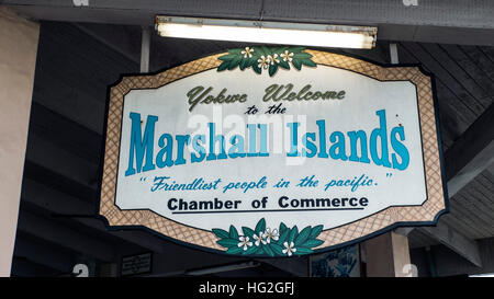 Panneau de bienvenue l'atoll de Majuro Îles Marshall airport Banque D'Images