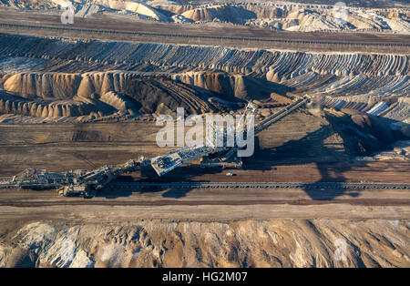 Vue aérienne, du lignite à ciel ouvert de lignite à l'excavateur excavateur Garzweiler, seaux, Erkelenz, Dormagen, Rhénanie, Banque D'Images