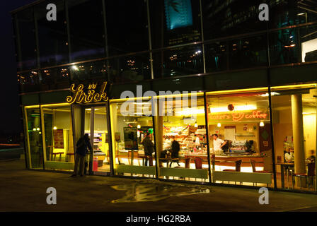 Wien, Vienne : la Boulangerie du Ströck, chaîne 22, Wien, Autriche. Banque D'Images