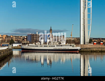 Bateau à Vapeur turbo TS Queen Mary amarré à son amarrage temporaire à Princes Dock à côté de l'bassin Science Centre de Glasgow en Écosse Banque D'Images