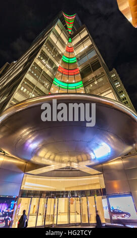 7 Bryant Park, immeuble de bureaux commerciaux sur la 6e Avenue, New York. Banque D'Images