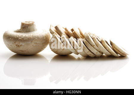 Champignons de Paris, Champignons de couche (Agaricus), un ensemble de meubles et d'un Banque D'Images