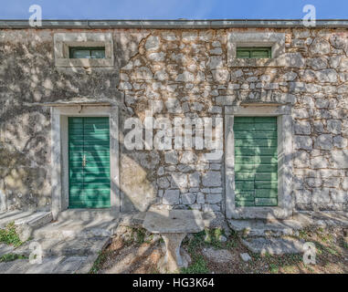 Maison de village de Tucepi Banque D'Images