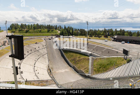 Vue d'Oslo du saut à ski Holmenkollen en Norvège Banque D'Images