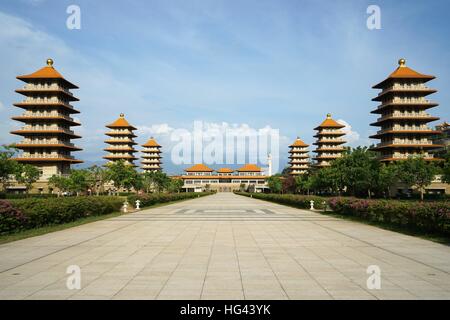 Taiwan : Taiwan's plus grand monastère buddist Fo-Guang-shan, situé dans Dashu District, Kaohsiung. Photo de 08. Mai 2016. Dans le monde d'utilisation | Banque D'Images