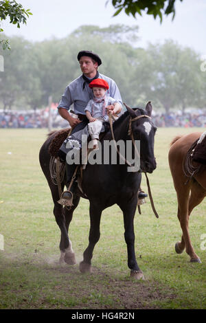 Festival Gaucho le jour de la Tradition, San Antonio de Areco, La Pampa, en Argentine, en Amérique du Sud Banque D'Images