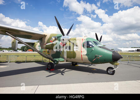 Armée de l'air polonaise pzl m28 skytruck exposé au salon aéronautique ILA à Berlin Schoneveld airport. Banque D'Images