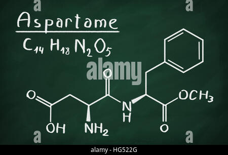 Formule chimique de l'Aspartame sur un tableau noir Banque D'Images
