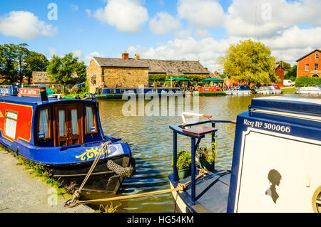 Sur le bassin Tithebarn Canal à Lancaster Lancashire Wrea Green, Angleterre Banque D'Images