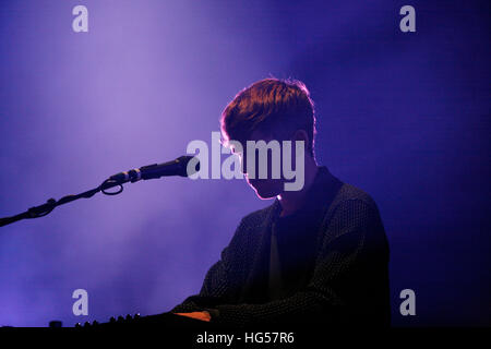 James Blake l'exécution sur l'Ouest au cours de l'étape de Holt Glastonbury 2016 Banque D'Images