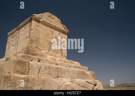 Tombe de Cyrus le Grand, 576-530 av. J.-C., Pasargades, l'UNESCO, l'Iran, Moyen-Orient Banque D'Images