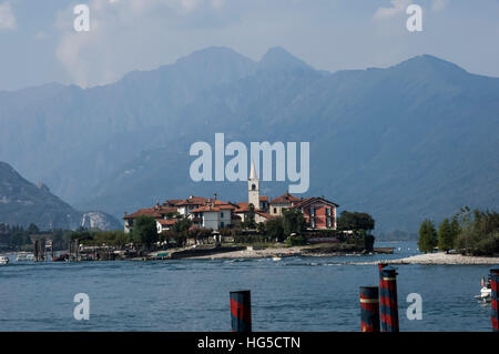 Isola dei Pescatori, à partir d'Isola Bella, îles Borromées, Lac Majeur, Piémont, lacs italiens, Italie Banque D'Images