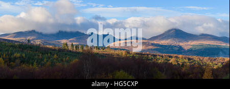 Avis de Goatfell et les montagnes du Nord, l'île d'Arran, North Ayrshire, Ecosse, Royaume-Uni Banque D'Images