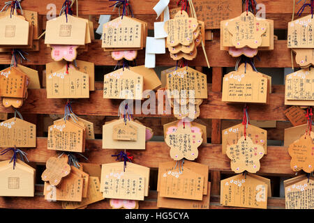 Prières, Yasukuni-Jinga, Tokyo, Japon, Asie Banque D'Images
