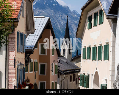 Village traditionnel de Guarda, vallée de la rivière Inn, Engadine, Suisse Banque D'Images