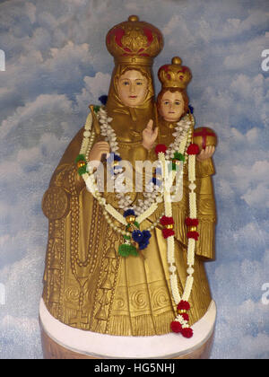 Des statues de la Vierge Marie et Jésus Christ à Nelliyampathy église, Palakkad, Kerala, Inde Banque D'Images