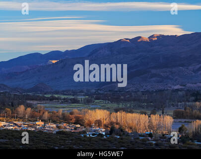 Argentine, Province de Jujuy, paysage de Humahuaca au coucher du soleil. Banque D'Images