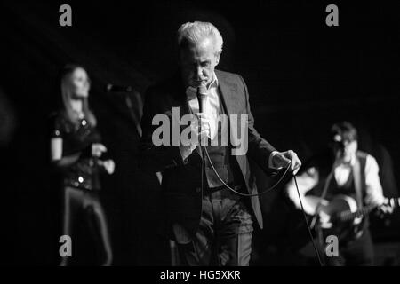 Killarney, Irlande,18 novembre 2016,Tony Christie fonctionne à l'INEC Killarney,le 18 novembre à Killarney, Irlande Banque D'Images