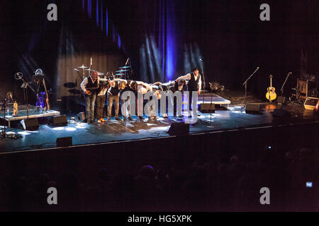 Killarney, Irlande,18 novembre 2016,Tony Christie fonctionne à l'INEC Killarney,le 18 novembre à Killarney, Irlande Banque D'Images