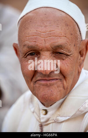 Elkhorbat, Maroc. Personnes âgées Berber Man. Banque D'Images