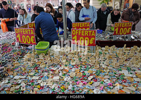 L'Italien de souvenirs à vendre à Rome Banque D'Images