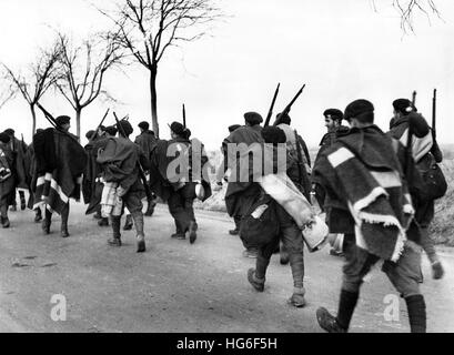 Le tableau de la propagande nazie montre l'avance des troupes francos vers Madrid, Espagne, décembre 1936. Fotoarchiv für Zeitgeschichtee - PAS DE SERVICE DE FIL - | utilisation dans le monde entier Banque D'Images