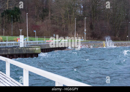 Kiel, Allemagne. 5 janvier, 2017. Kiel, capitale du Schleswig-Holstein, dans le Nord de l'Allemagne, après la tempête/'Axel' et une marée de tempête est décédé © Björn Deutschmann/Alamy Live News Banque D'Images