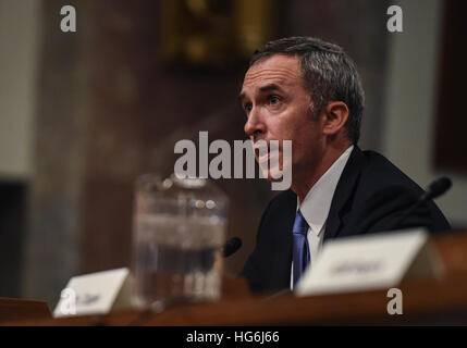 Washington, DC, USA. 5Th Jan, 2017. Sous-secrétaire de la Défense des États-Unis pour l'Intelligence Marcel Lettre témoigne devant la Commission des forces armées du Sénat au cours d'une audition sur les menaces informatiques aux États-Unis, sur la colline du Capitole à Washington, DC, États-Unis, le 5 janvier 2017. © Bao Dandan/Xinhua/Alamy Live News Banque D'Images