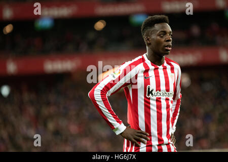 Bilbao, Espagne. 5 janvier, 2017. Iñaki Williams (marche avant, Athletic Club) pendant le match de foot de la coupe du roi espagnol entre Athletic Club et le FC Barcelone à San Mames Stadium le 5 janvier 2017 à Bilbao, en Espagne. ©david Gato/Alamy Live News Banque D'Images