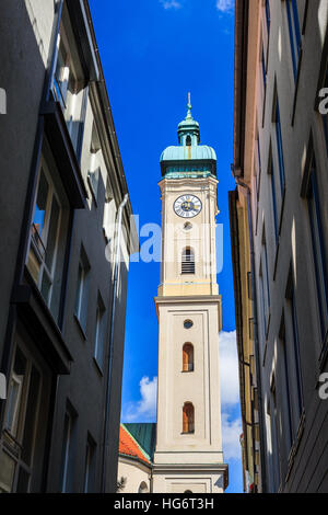 Heiliggeistkirche est une église-halle gothique à Munich, Allemagne du sud, qui appartenait à l'Hospice du Saint-esprit 14e siècle. Banque D'Images