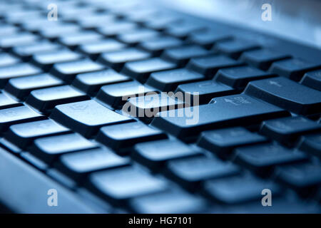 Image en gros plan de l'aide du pavé numérique, macro-vision sur le clavier de l'ordinateur. Banque D'Images