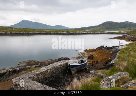 Un petit port à Bàgh Mòr sur l'île de Grimsay dans les Hébrides extérieures. Banque D'Images