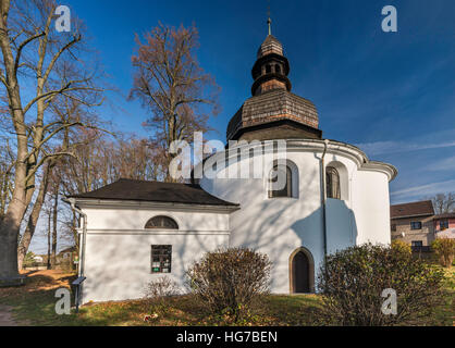 L'église Saint Catherine Rotunda, église fortifiée de Ceska Trebova, Bohemia, République Tchèque Banque D'Images