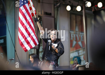 Alice Cooper réalise dans le cadre de la Fox et ses amis de la série de concerts d'été Banque D'Images