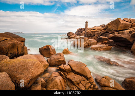 Côte de Granit Rose en Bretagne près de Perros-Guirec, France Banque D'Images