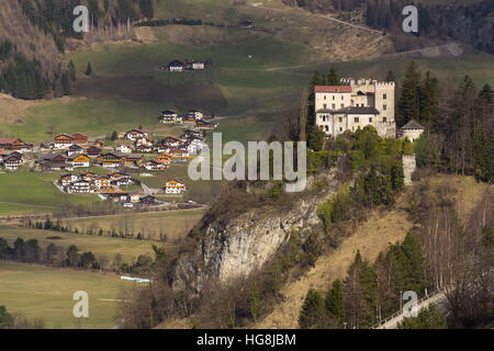 Château de Weissenstein dans station de ski à Kirchberg in Tirol, Autriche Banque D'Images