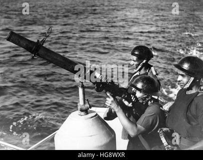 La marine indienne artilleurs anti aircraft Banque D'Images