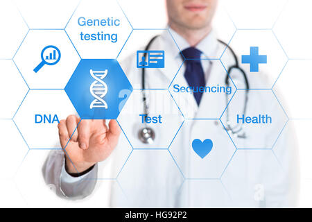 Les tests génétiques de l'ADN et l'icône de concept avec des mots sur un écran et d'un médecin de toucher un bouton, isolé sur fond blanc Banque D'Images