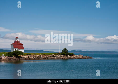 Gilbert's Cove Lighthouse, Digby, comté de Digby, Nouvelle-Écosse, Canada. C'est sur St Mary's Bay, Digby Neck Banque D'Images