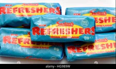 Swizzels Matlow nouveau refreshers bonbons à mâcher. Banque D'Images